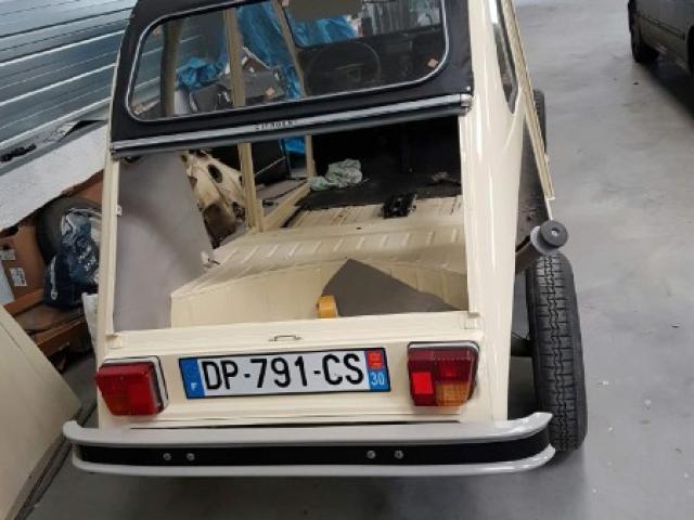 Réfection des sièges d'une Citroën 2CV